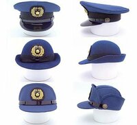 警察官の帽子って 丸っこい帽子と角々の帽子２つあると思いますが何が違 Yahoo 知恵袋