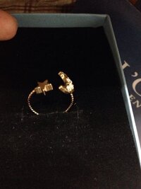 ４ 4 と書いて ヨンドシー って読むのですか なんて読むの このブ Yahoo 知恵袋