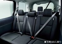 車ヴォクシーについて 3列目の真ん中のシートベルトってどう外すんですか Yahoo 知恵袋