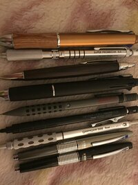 シャーペンが好きな中学生2年生です 中学生2年生です シャーペンが好きで今持っ Yahoo 知恵袋
