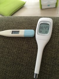 体温計どっちを信用したらいいのでしょう 小さい方は脇で測定大きい方は口で測定 Yahoo 知恵袋