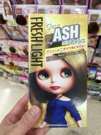 このシリーズの染め粉にブリーチの作用は入っていますか もちろん 入ってい Yahoo 知恵袋