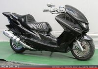 ビッグスクーターをカスタムしてる人って何で輩が多いんですか また ケバく Yahoo 知恵袋