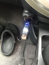 ヒューズ切れ 車のソケット差込口に携帯の充電器を差して充電器が青く点灯しま Yahoo 知恵袋