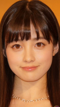 薄い茶色の瞳の女性 日本人 とブルーの瞳の男性 ロシア が結 Yahoo 知恵袋