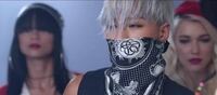 Bigbangのloserのpvのsolの髪型にしたいんですが どのようにセッ Yahoo 知恵袋