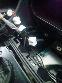 アコードcl7で分岐電源が外れかかっていて増設シガーソケットに電源がいきません Yahoo 知恵袋