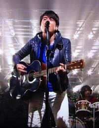 Mr Childrenの桜井和寿さんのファッションについてこの Yahoo 知恵袋