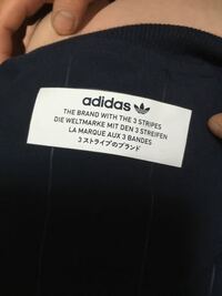 と のアディダスのマークのことですが 最近よく見かけるのは なん Yahoo 知恵袋