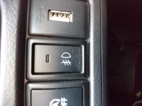 この車のボタンの意味を教えて下さいスズキの車です フロント前部 Yahoo 知恵袋