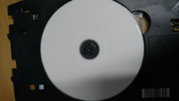 キャノンの My Image Gardenでレーベル印刷をしようかと思ってディスクの種類が12cmディスク（内径小）と12cmディスク という種類しかないですが 写真に載ってる奴は内径小の12cmですか？

使用ディスク ソニー CD-R 音楽用 80(レーベル印刷可)

使用プリンター キャノン MG7530