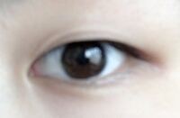 私は画像の通り 重い一重です 絆創膏 メザイク ダイソーのアイテープ等 色々試 Yahoo 知恵袋