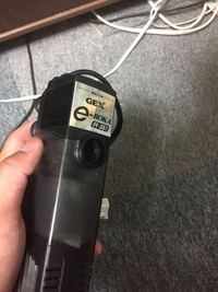 水槽の上部フィルターの水流向きについて 今私の水槽にて上部フィルターで綺 Yahoo 知恵袋