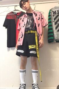 この服装カッコいいですか ストリート 韓国ファッション Offwhite Yahoo 知恵袋