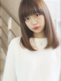 男性に伺います 代前半で前髪ぱっつんの女性はイタイと思いますか Yahoo 知恵袋