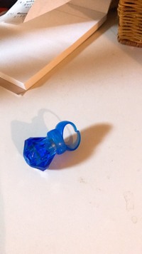 週刊少年ジャンプのロゴマークって見方を変えると女の子に見えるの Yahoo 知恵袋