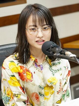 この子のメガネとファッション何点ですか 正直なご感想をお聞かせください 乃木坂 Yahoo 知恵袋