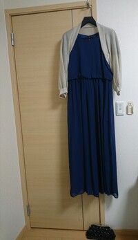 いとこの子供の結婚式に招かれましたが服装に迷っています 着物なら色留 Yahoo 知恵袋