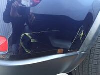 車の塗料の落としかた 先日立体駐車場で車をこすってしまいました 黄色の壁にこす Yahoo 知恵袋