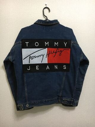 Tommyhilfigerのデニムジャケット これは偽物でしょうか Tom Yahoo 知恵袋