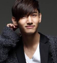 チャンミンはスーパーイケメンですか イケメンと言うか 可愛い顔はしてます Yahoo 知恵袋