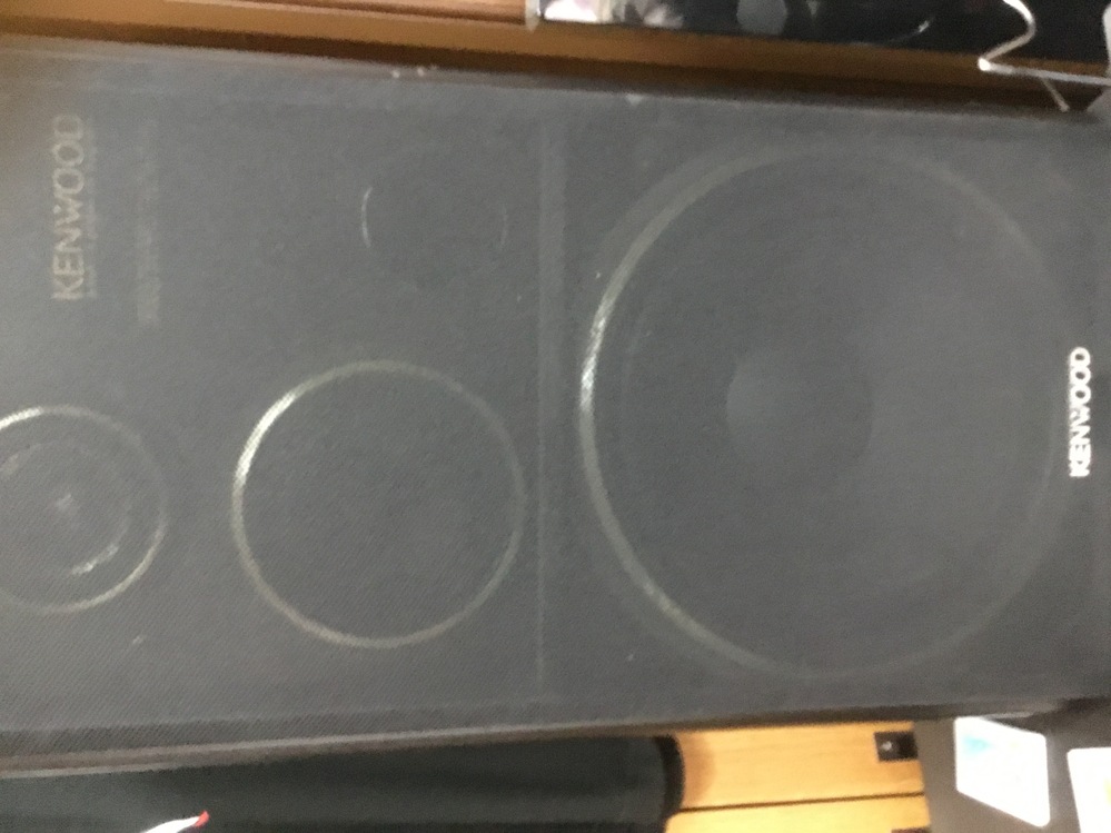 今ケンウッドのROXYG5というスピーカーセットを父から譲り受け使っ