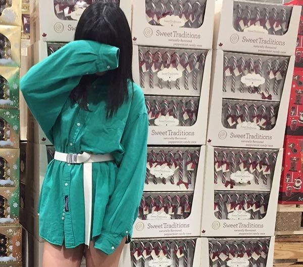 こーゆう服着ている人服にベルト通すところないのにどうやってベルトつけてるんです Yahoo 知恵袋