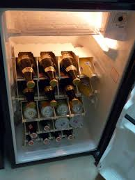 温泉旅館の客室の冷蔵庫 昔は自動課金方式が多かったですが最近はそう言う冷蔵庫 Yahoo 知恵袋