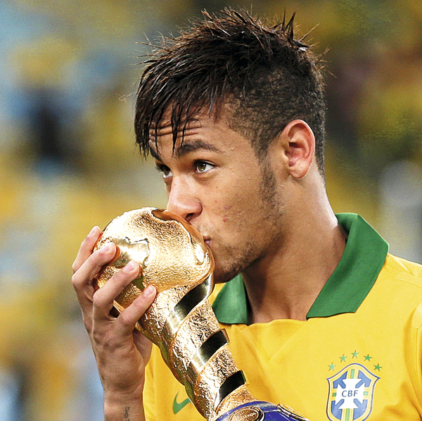 女性に質問 この写真の髪型は女子ウケいいですか 16さいでサッカ Yahoo 知恵袋