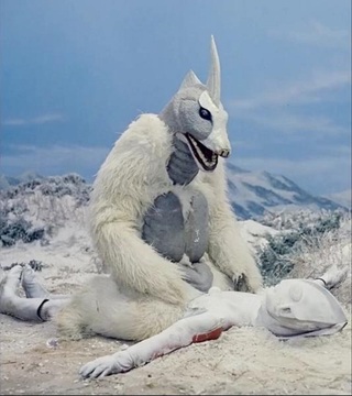 帰ってきたウルトラマン ウルトラマンジャック ｖｓ雪女怪獣スノーゴン Yahoo 知恵袋