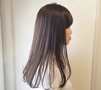 23歳女です 髪の量が多く癖っ毛でパサつきもあり湿気で広がりやすくて Yahoo 知恵袋