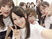 この乃木坂４６のメンバーのスナップ写真は 後ろの衛藤美彩のアゴ先が Yahoo 知恵袋