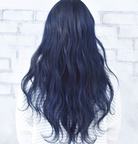 髪色を画像みたいなネイビーにしたいのですが ヘアサロンでなんて頼めば Yahoo 知恵袋