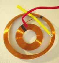 炊飯器を分解したら こんなihコイルがあります 細いエナメル線みたい Yahoo 知恵袋