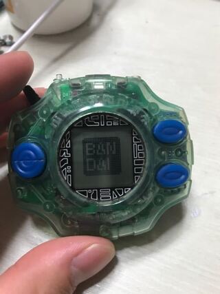 初代のデジヴァイスを購入し 電池を入れたのですがこの画面から進みません Yahoo 知恵袋