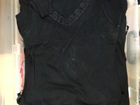 プラスチックの衣装ケースに服を入れているとたまに白くなる部分があります これは Yahoo 知恵袋