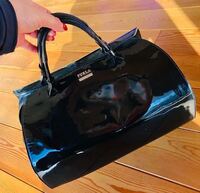 年齢 フルラ 層 財布
