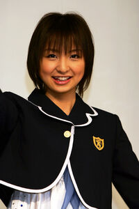 篠田麻里子さんって可愛いのでしょうか 美人なのでしょうか Yahoo 知恵袋