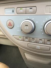 車のエアコンについてです エアコンの温度調整がおかしくなりました 正常な時 Yahoo 知恵袋