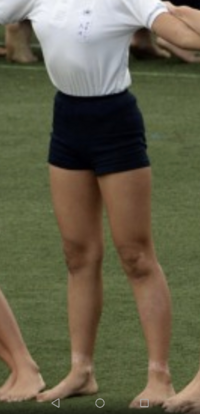 私の体育着小さいですか 小1から使っています 女子で小6です さすがにや Yahoo 知恵袋