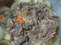 明日 すき焼きにしようと思いますが 牛肉って１００ｇあたりいくらぐらいの値 Yahoo 知恵袋