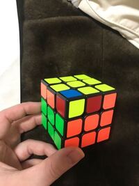 本当のルービックキューブのやり方を教えて下さい 僕は1ヶ月前くらいからル Yahoo 知恵袋