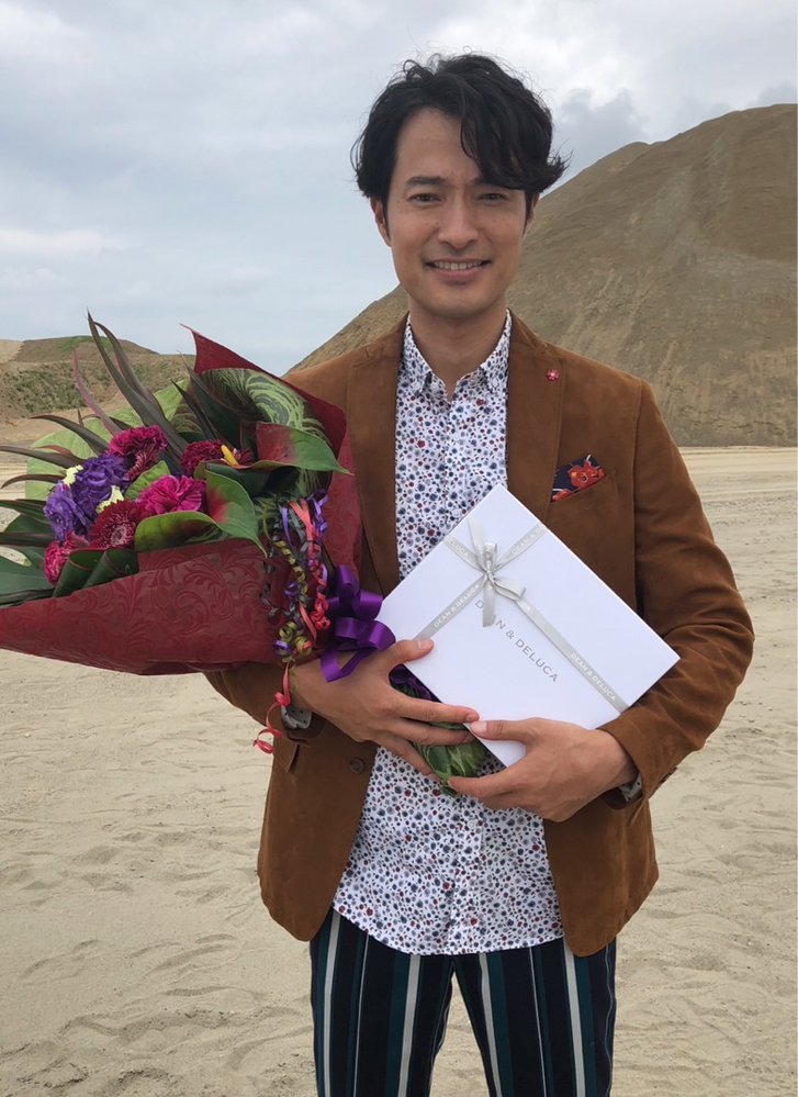 仮面ライダービルドに登場した前川泰之さん演じる石動惣一(エボルト)の