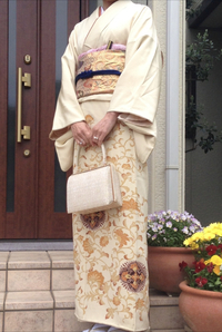 着物と帯と組み合わせについて質問です 画像の組み合わせがおかしい と Yahoo 知恵袋