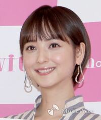 佐々木希は男ウケのいい顔なんですか 新垣結衣と比べたらどっちで Yahoo 知恵袋