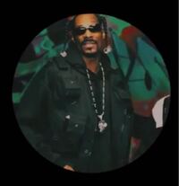 曲名を知りたいです 洋楽で写真の男の人が歌っていて らーららーらー Yahoo 知恵袋