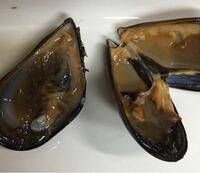 ムール貝はどういう味ですか ムール貝はあっさりと柔らかく 牡蠣やハマグリ Yahoo 知恵袋