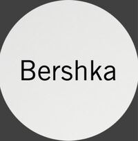 Bershkaでタイトワンピースを購入しようと思っているのですが Yahoo 知恵袋