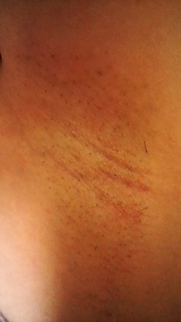 あなたの相手の女性は脇ツルツルですか まあまあ残ってますか 男性は女 Yahoo 知恵袋