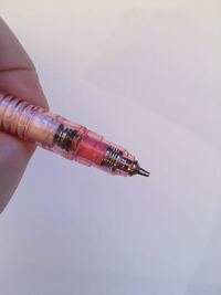 Zeebraのデルガード0 5のシャーペンの芯がでません 芯が Yahoo 知恵袋